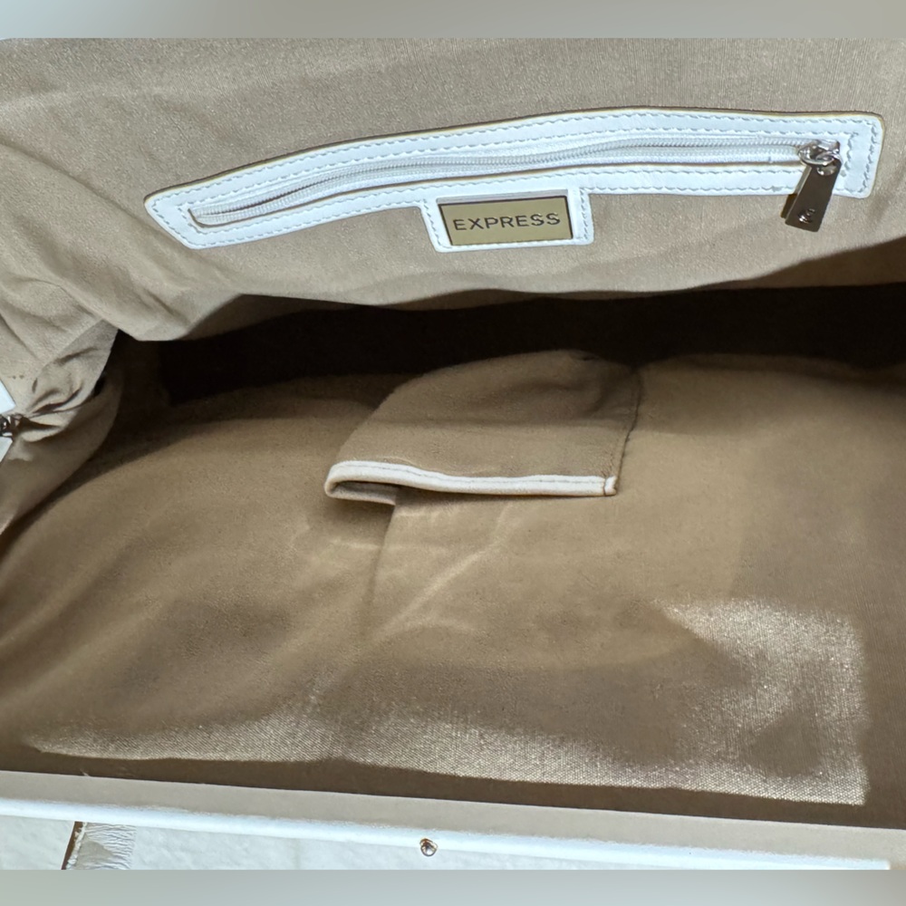 Express White & Light Brown Paisley Fabric Oversized Satchel Bag. Express clasp - Picture 10 of 15